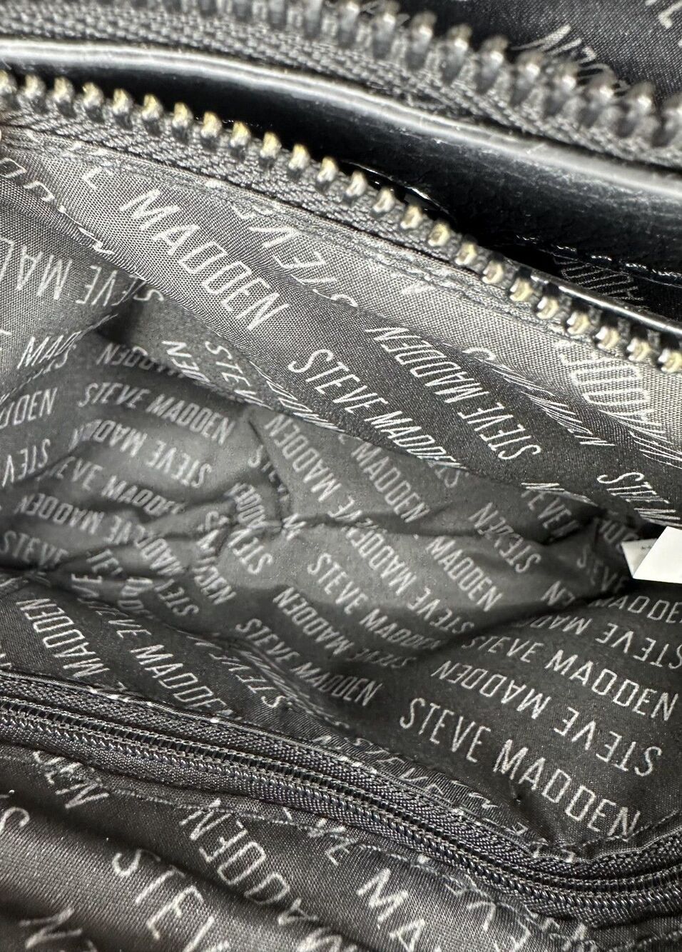 Steve Madden Crossbody Bag Womens Small Black Logo Faux Leather Coin Purse Zip - Picture 6 of 7